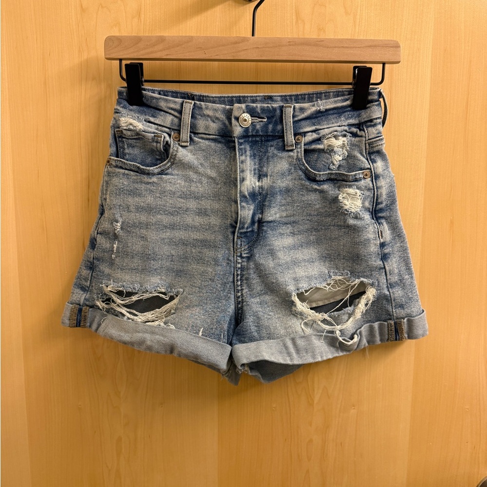 American Eagle Outfitters Light Blue Distressed High-Rise Jean Shorts - Curvy